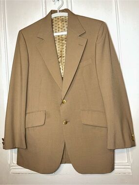 Vintage Bill Blass Tan Two Gold Tone Logo Button Blazer Sport Coat